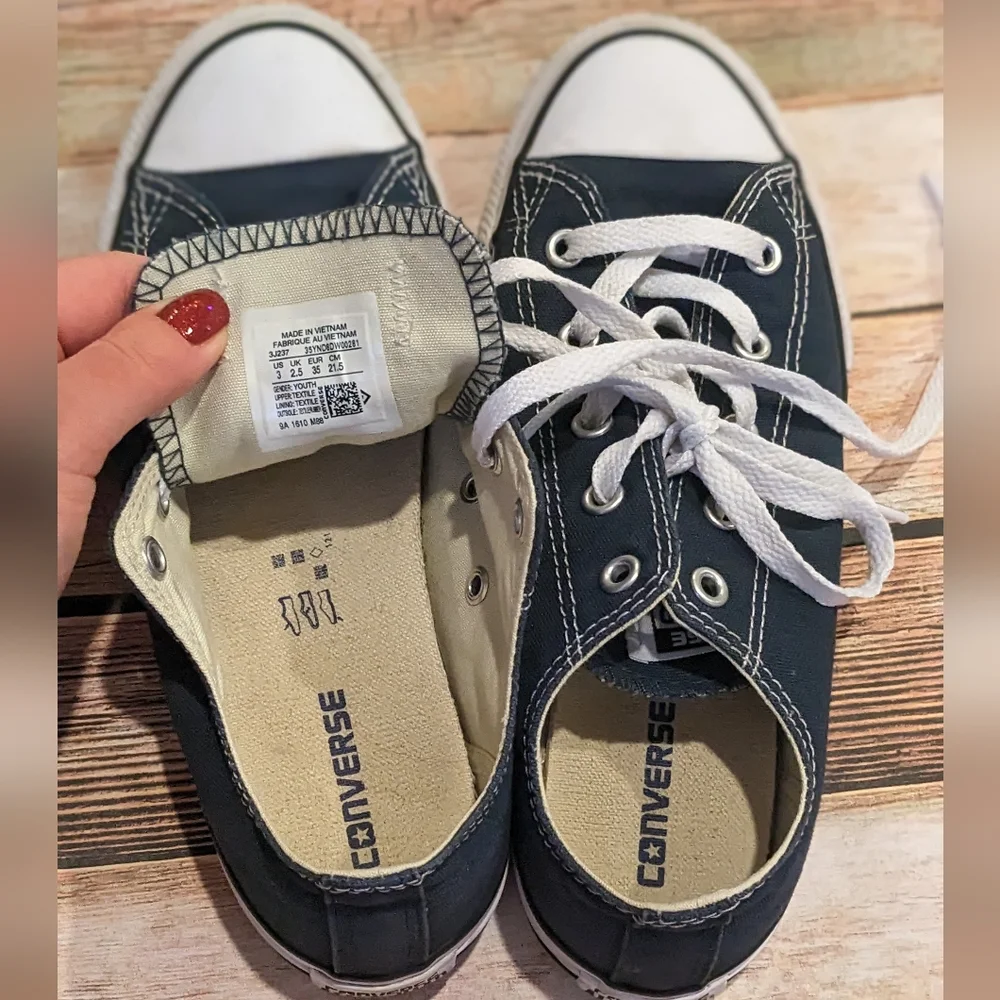 Converse All Stars - Navy Blue , size 3